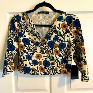 Zara Multi Floral Print V Neck 3/4 Sleeve Crop Top